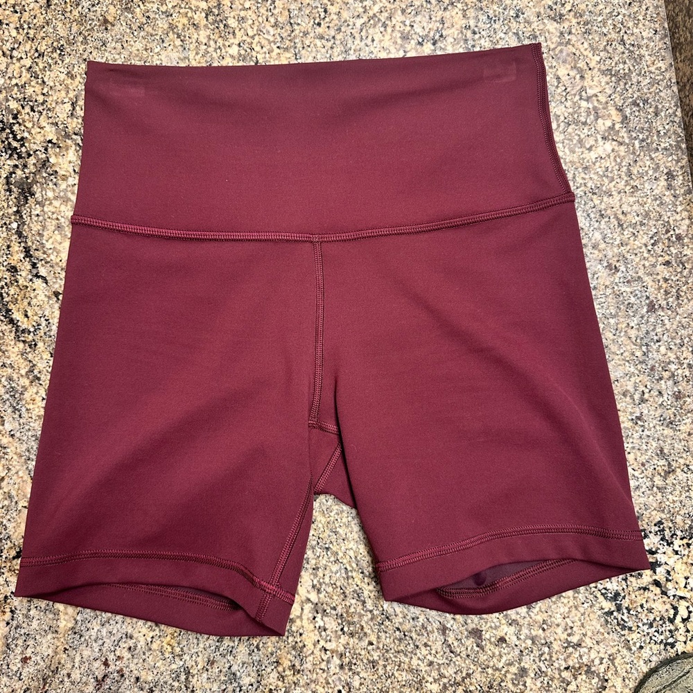Lululemon Wunder Train High Rise 6” Shorts